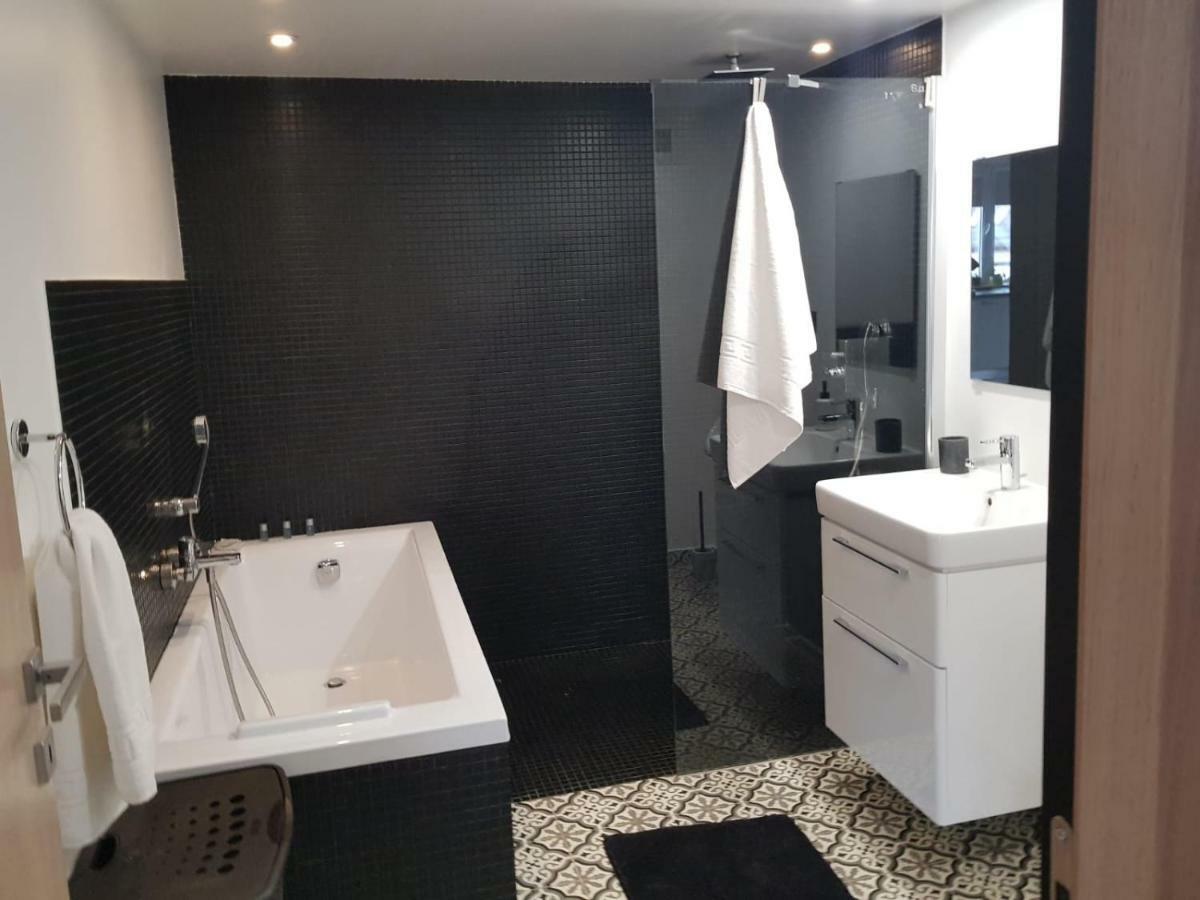 Apartament Leisure Apartmens Braszów Zewnętrze zdjęcie